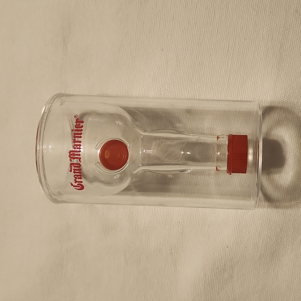 Plastic inverted shot glass